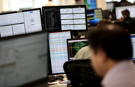 L'Europe hésite avec la géopolitique, le Stoxx 600 proche d'un record